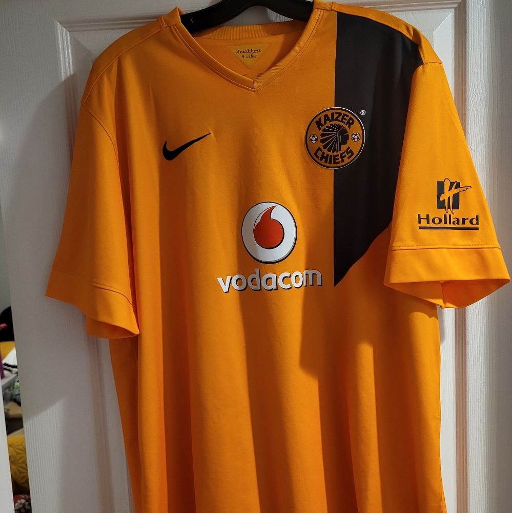 Kaizer Chiefs Soccer Jersey